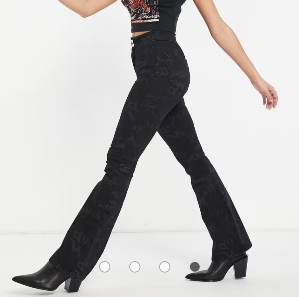 NWT Topshop stretch flare tattoo print jeans in washed black Size 6